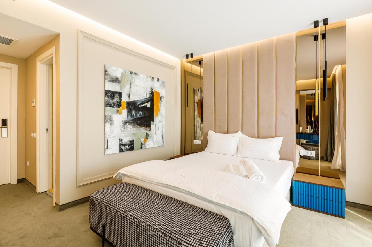 Onal Boutique Hotelier Mamaia Eksteriør bilde
