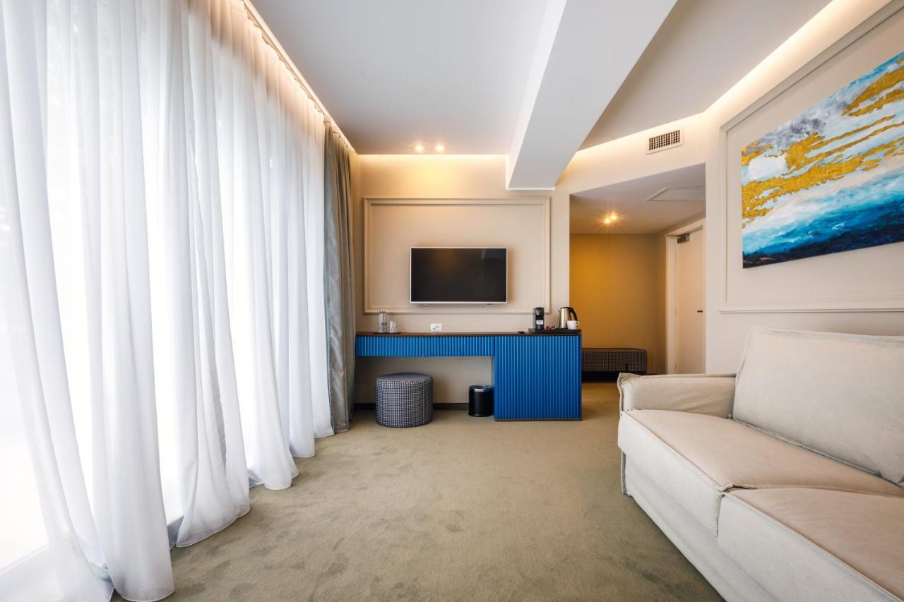 Onal Boutique Hotelier Mamaia Eksteriør bilde
