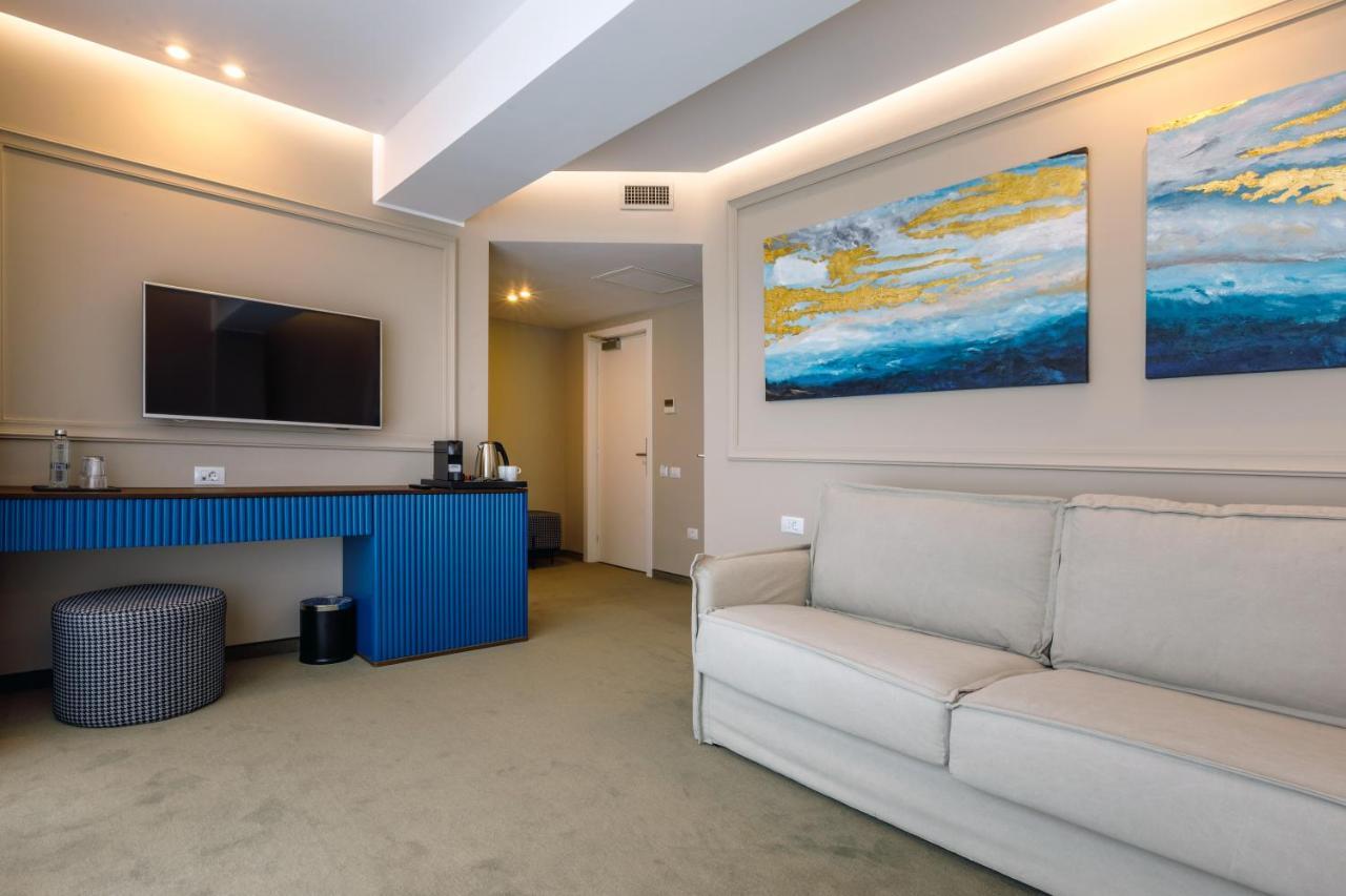 Onal Boutique Hotelier Mamaia Eksteriør bilde